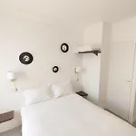 Hotel Pacific Fondary Paris