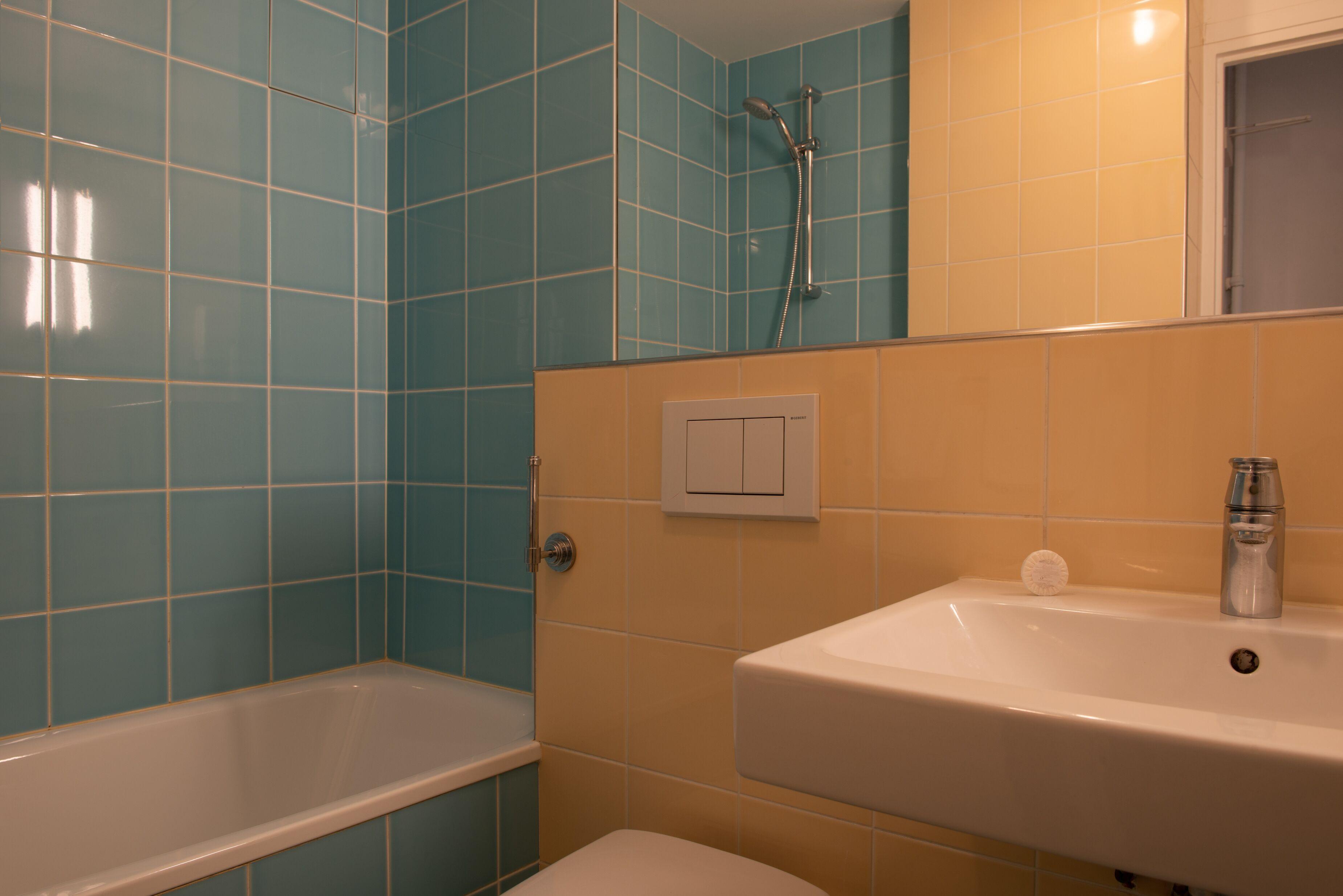 Pacific Fondary Hotel 2*