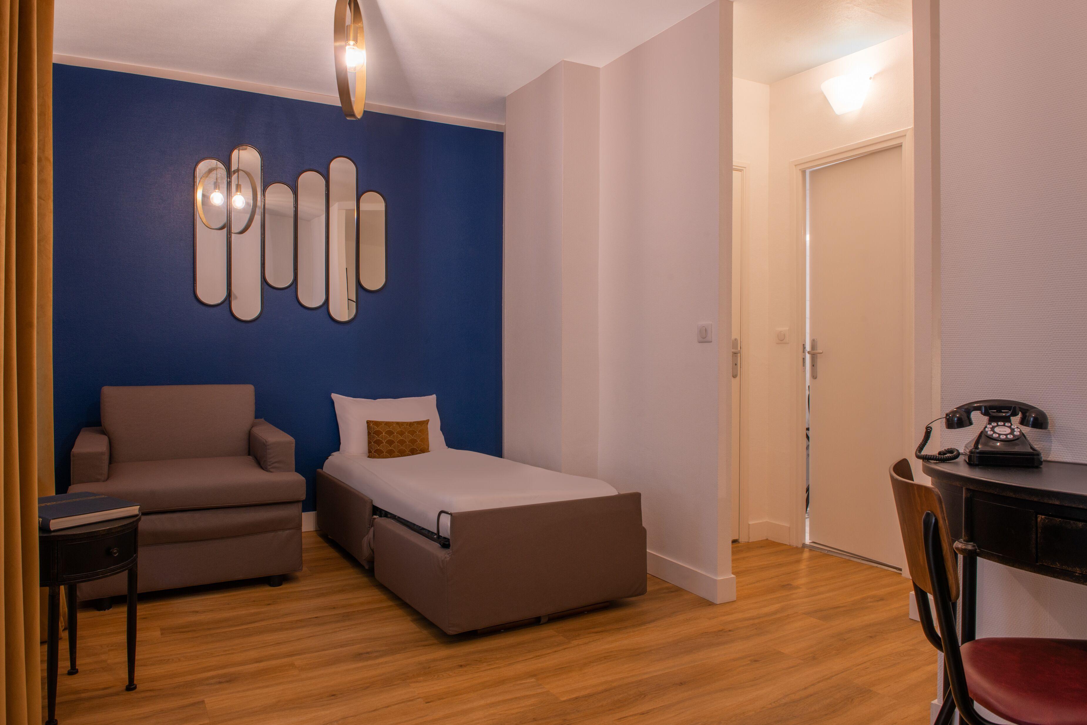 Pacific Fondary Hotel 2*